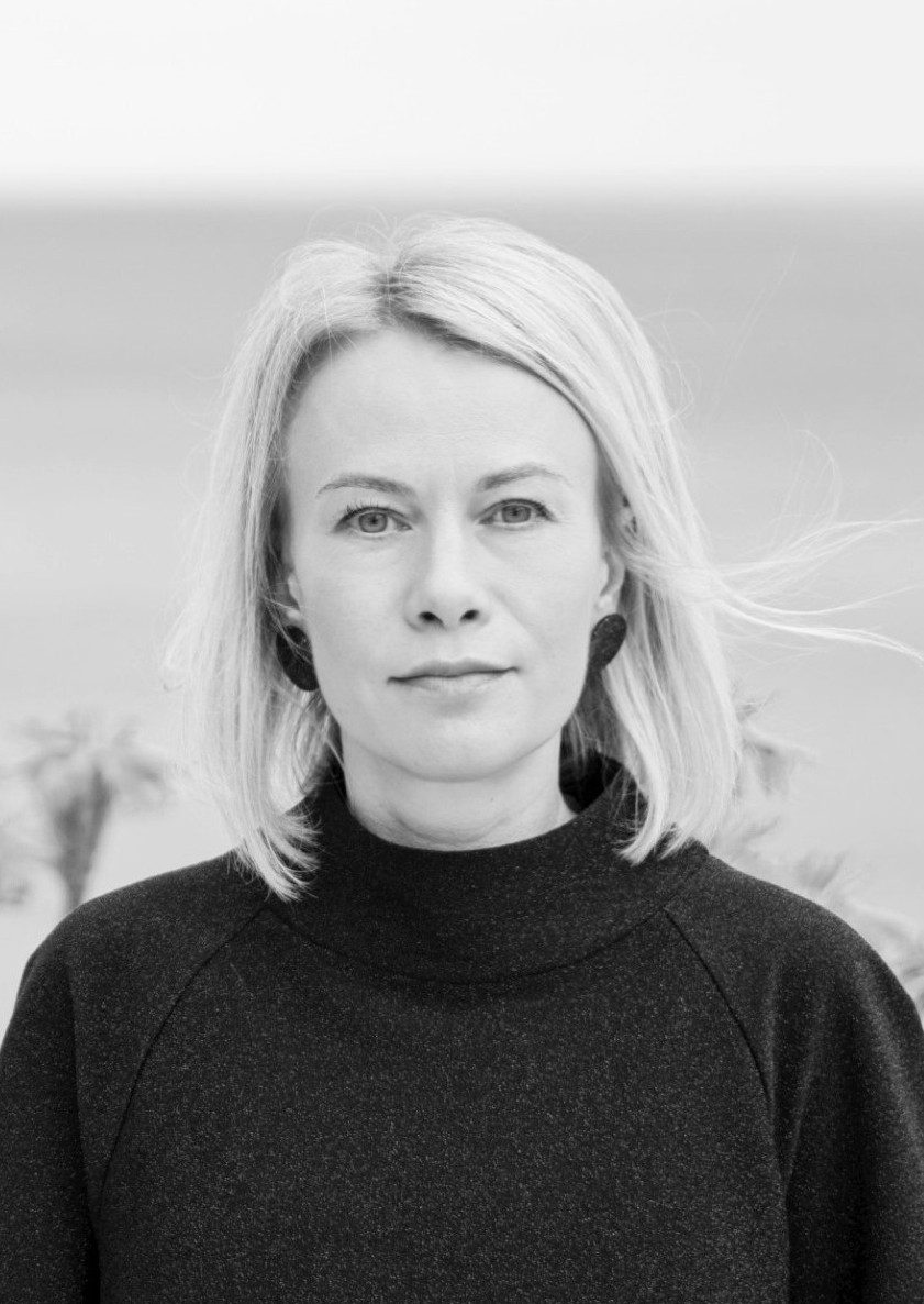 Anneliis Feenstra — Selged suhted asutaja
